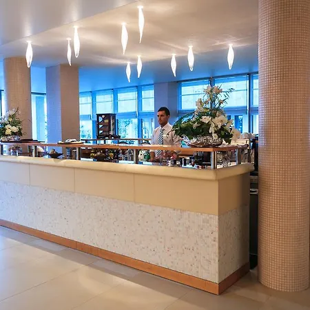 Carmen International - Fost Becali 5*