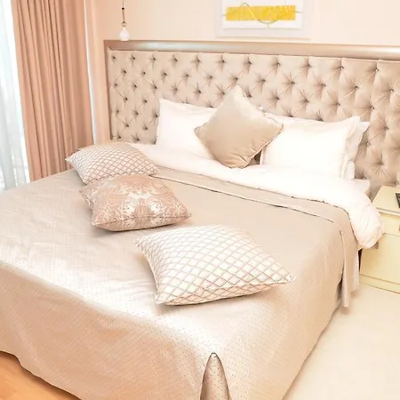 Carmen International - Fost Becali Hotel