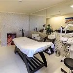 Carmen International - Fost Becali Hotell