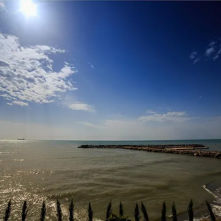 Hotel Carmen International - Fost Becali 5*