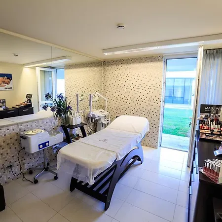 Carmen International - Fost Becali Szálloda 5*