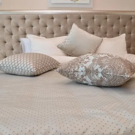 Carmen International - Fost Becali Отель Венус