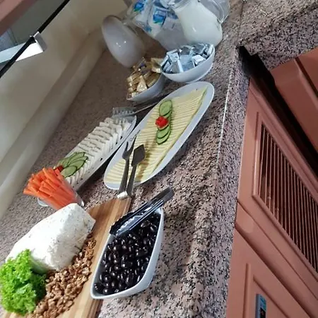 Carmen International - Fost Becali