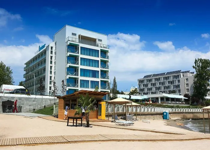 Hotel Carmen International - Fost Becali