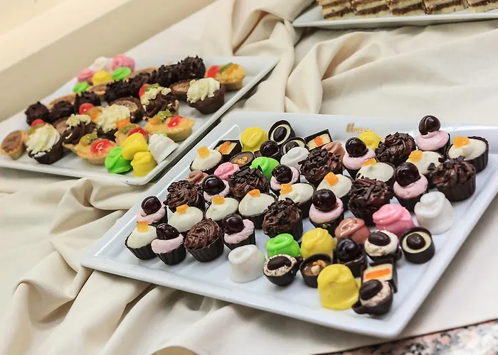 Carmen International - Fost Becali