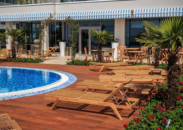 Carmen International - Fost Becali Hotel Venus